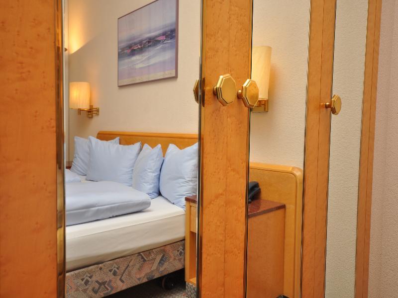 Hotel Baeren Am Bundesplatz Берн Экстерьер фото
